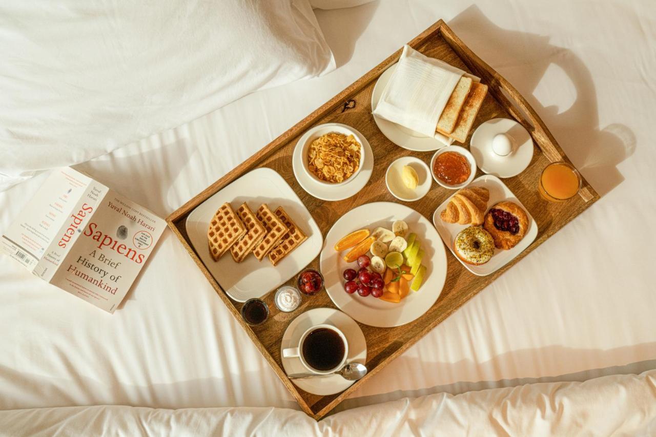 O By Tamara, Trivandrum Thiruvananthapuram Eksteriør billede Room service breakfast