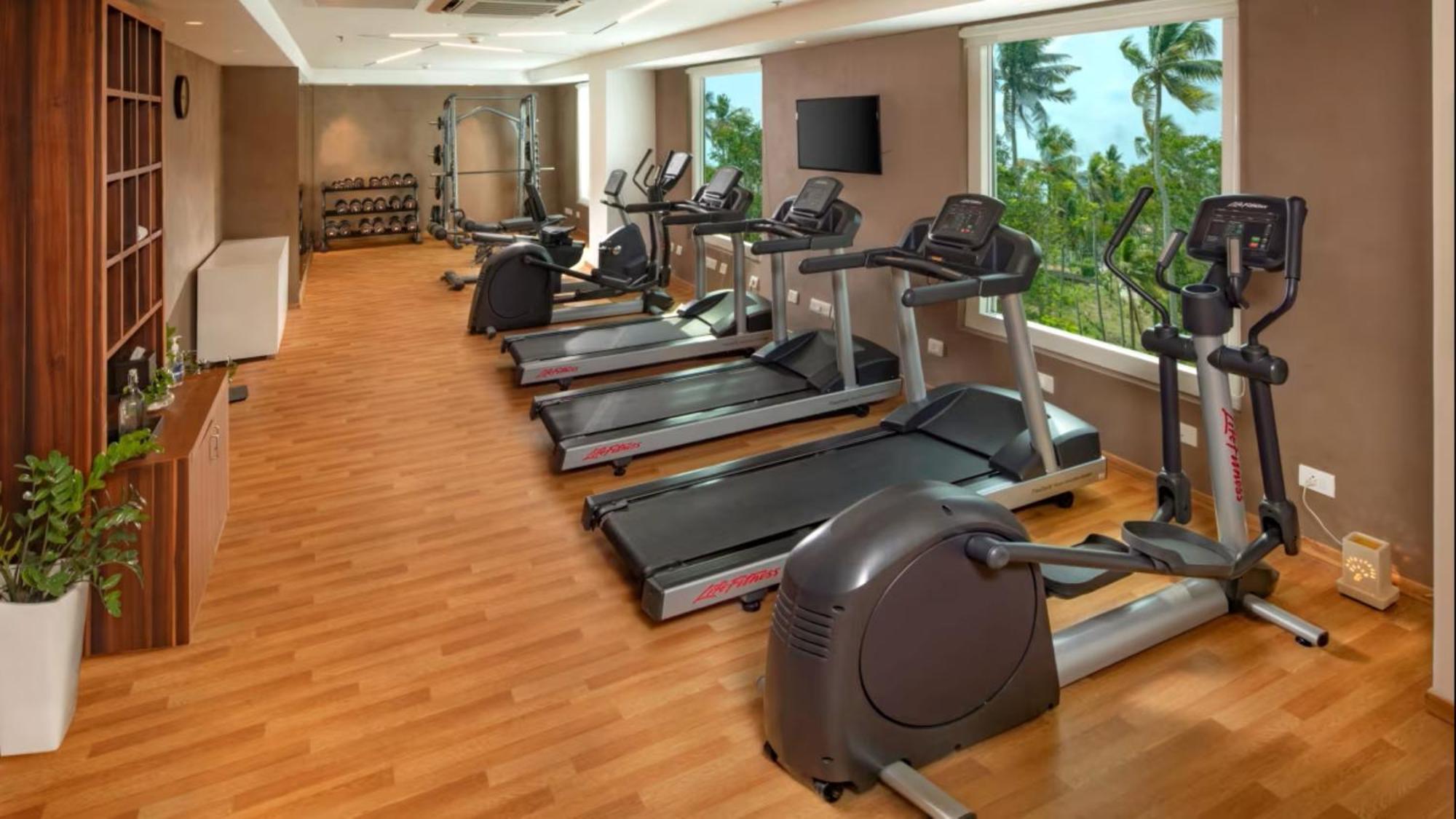 O By Tamara, Trivandrum Thiruvananthapuram Eksteriør billede The gym at the hotel